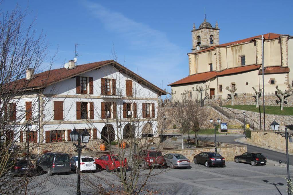 Zezilionea Hotel Olaberria Exterior photo